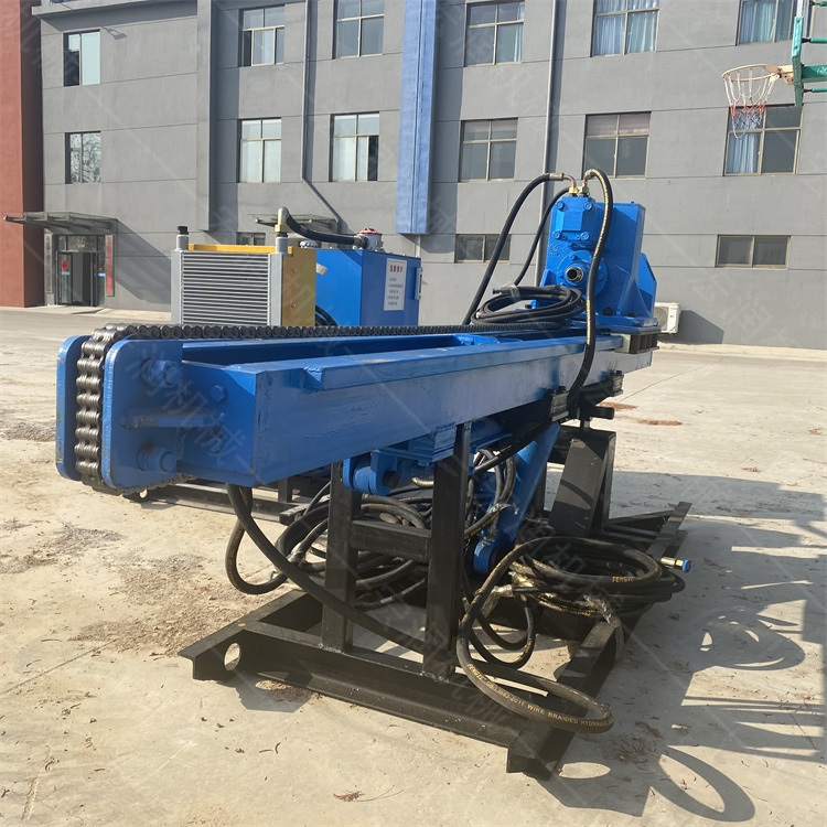 電動(dòng)錨固鉆機(jī)標(biāo)準(zhǔn)工作流程。