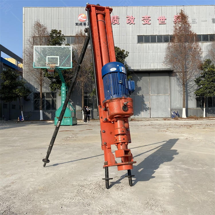 使用潛孔鉆機(jī)前的準(zhǔn)備工作有哪些?